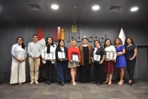 Investiga Continental: Innovación con propósito: docente de la Universidad Continental destaca en publicación de INDECOPI y desarrolla robot para niños con autismo