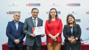 IMARPE: PCM reconoce a comisión liderada por IMARPE con doble distinción por desempeño e innovación