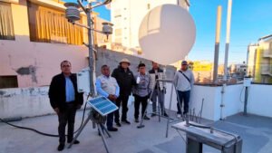 [SENAMHI] Senamhi recibió a estudiantes de la UNSA para conocer el lanzamiento de globos meteorológicos