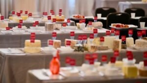 [INIA] MIDAGRI: Quesos peruanos de leche de cabra ganan medallas de oro y plata en ExpoQueijo Brasil 2026