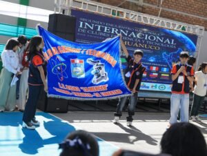[Concytec] Con gran y colorido desfile escolar se inicia en Huánuco II Encuentro Nacional e Internacional de Clubes de Ciencia y Tecnología