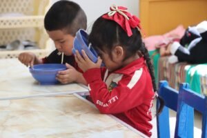 [UCSUR] Científicos peruanos crean platos con algas para almuerzos escolares en colegios vulnerables